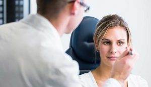 Astigmat Ameliyatında doktor seçimi