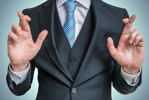 Aldatan Erkek Nasıl Davranır